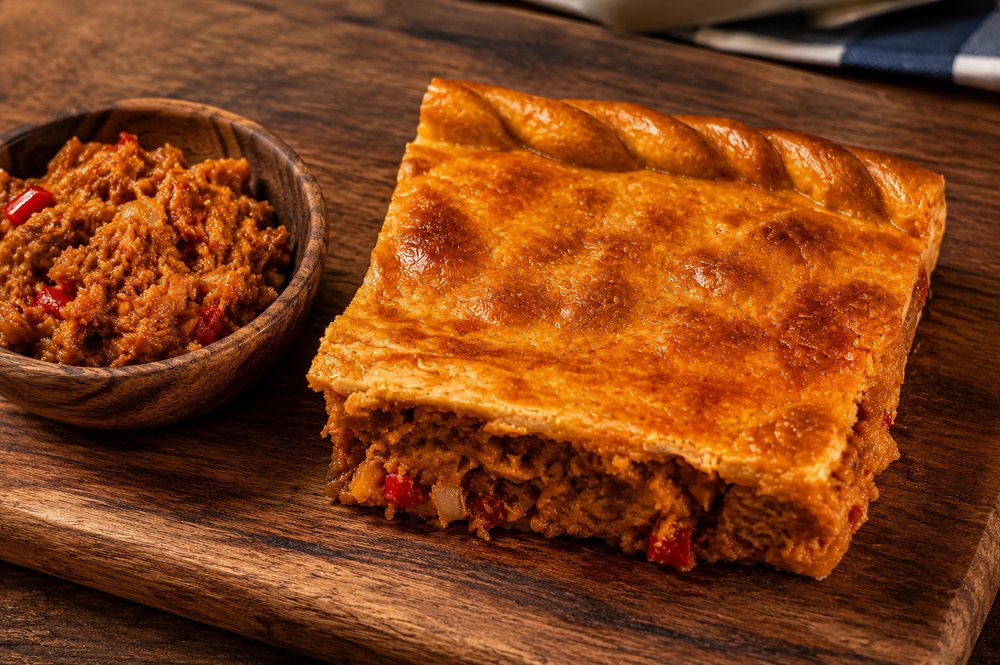 Empanada de atún, corte